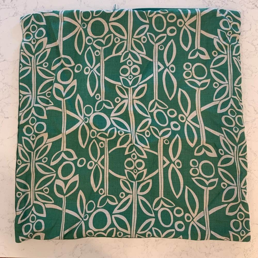 Crate & Barrel 20x20 pillow cover